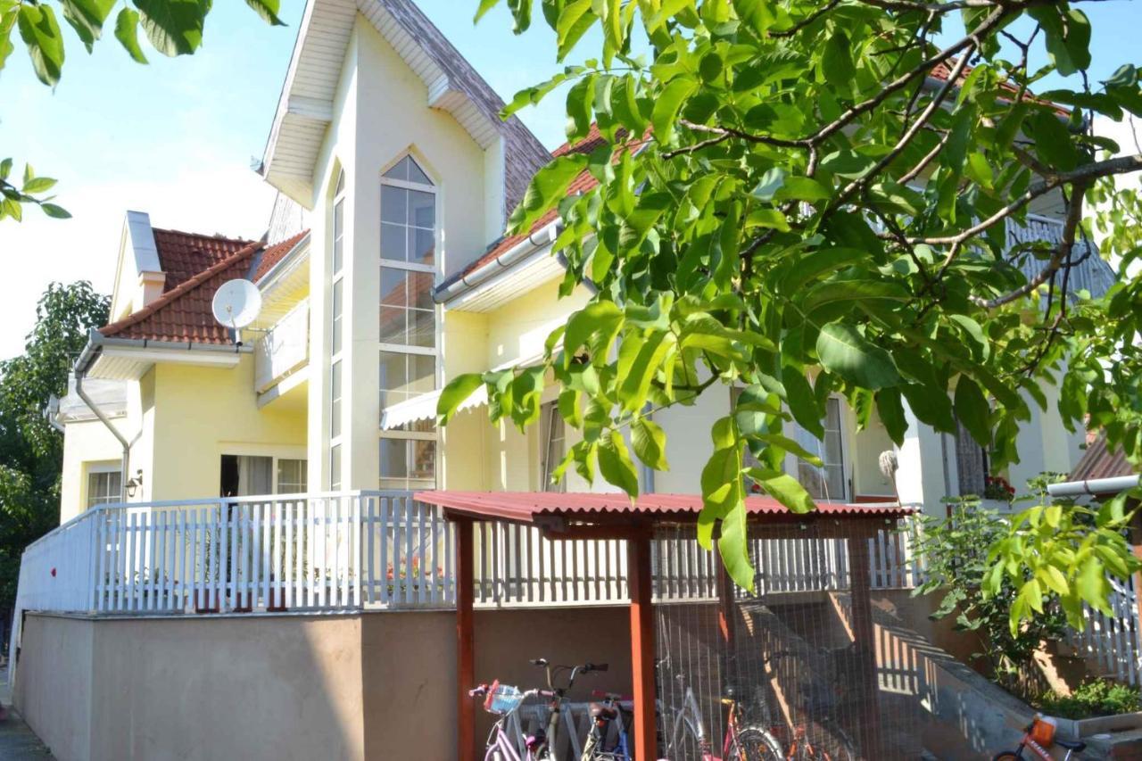 Apartment Siofok, Lake Balaton 1 Exteriör bild